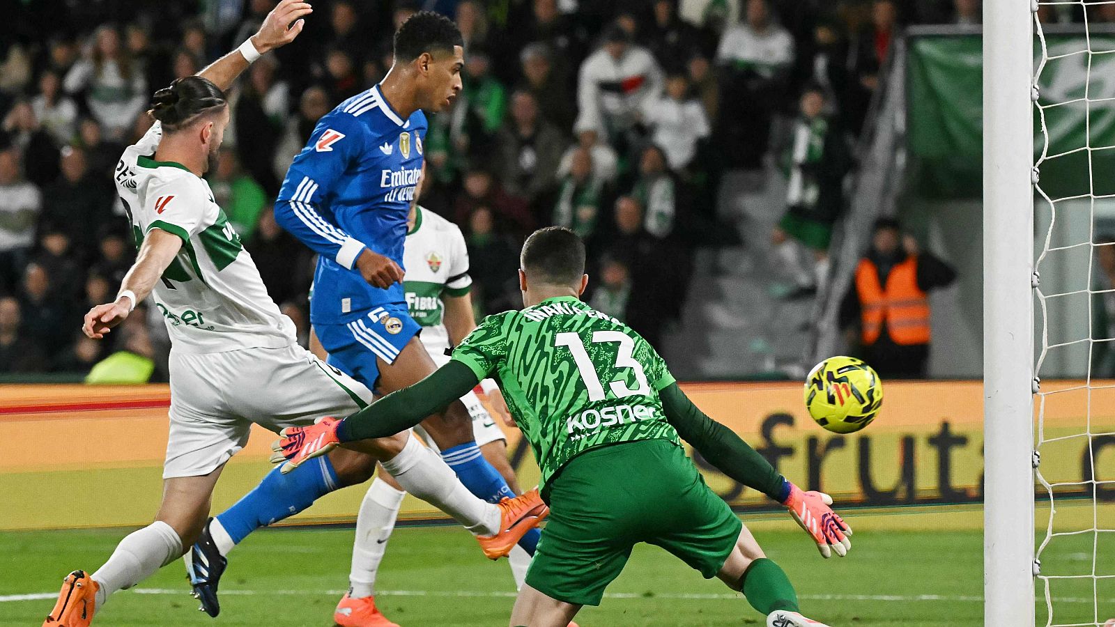 Banderín de Córner Bellingham Elche Madrid