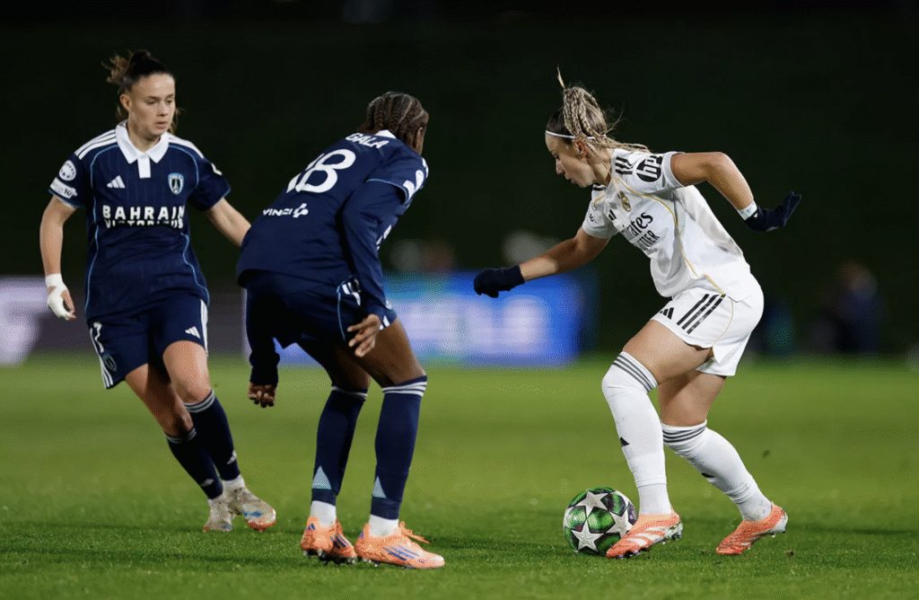 El Banderín de Córner Athenea del Castillo Madrid Paris Champions femenina